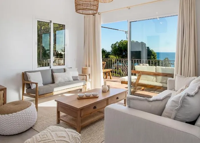 Luminoso En Andalucia Del Mar * マルベーリャ