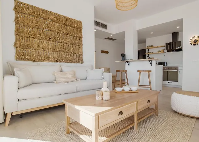 Luminoso En Andalucia Del Mar * マルベーリャ