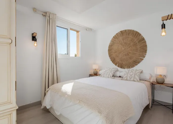 Luminoso En Andalucia Del Mar * マルベーリャ