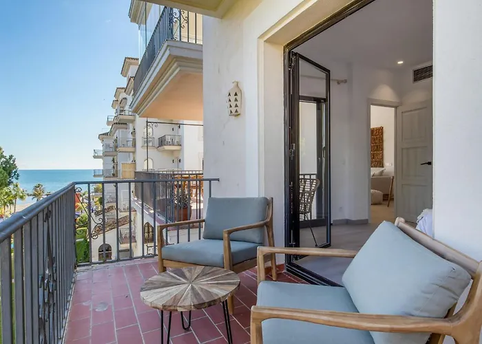 Luminoso En Andalucia Del Mar マルベーリャ