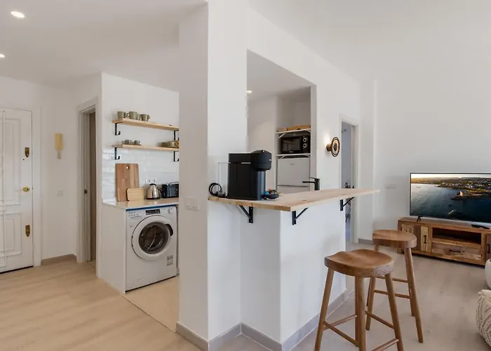 Luminoso En Andalucia Del Mar アパート