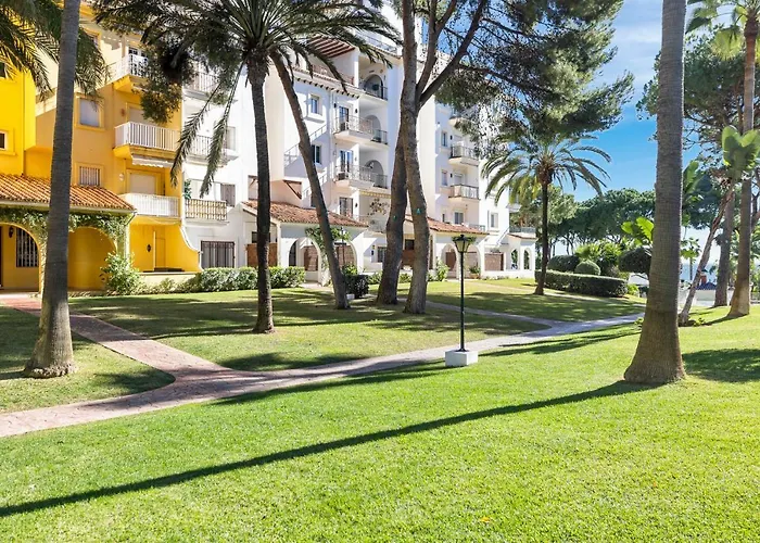 Luminoso En Andalucia Del Mar アパート マルベーリャ