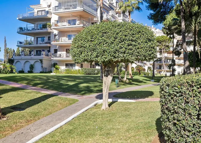 Luminoso En Andalucia Del Mar * マルベーリャ